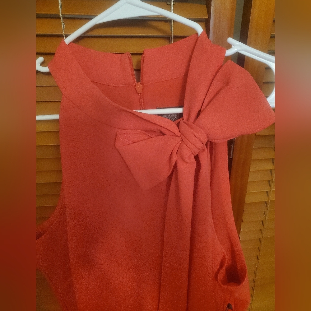 Vince Camuto Coral Midi Dress with Bow - Picture 3 of 6